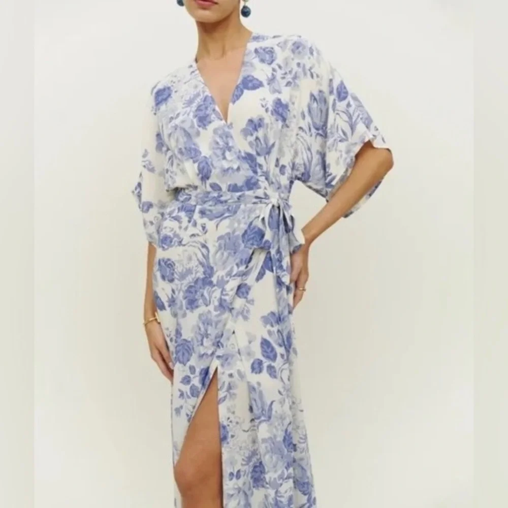 Reformation White and Blue Floral Maxi Dress Medium - Picture 6 of 9